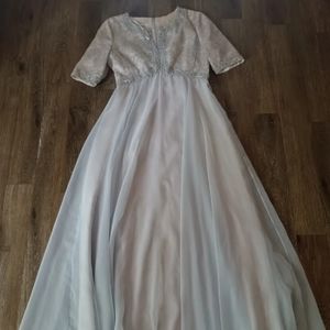 Vintage VICTOR COSTA Neiman Marcus Silver Blue embellished Gown dress size 8 USA